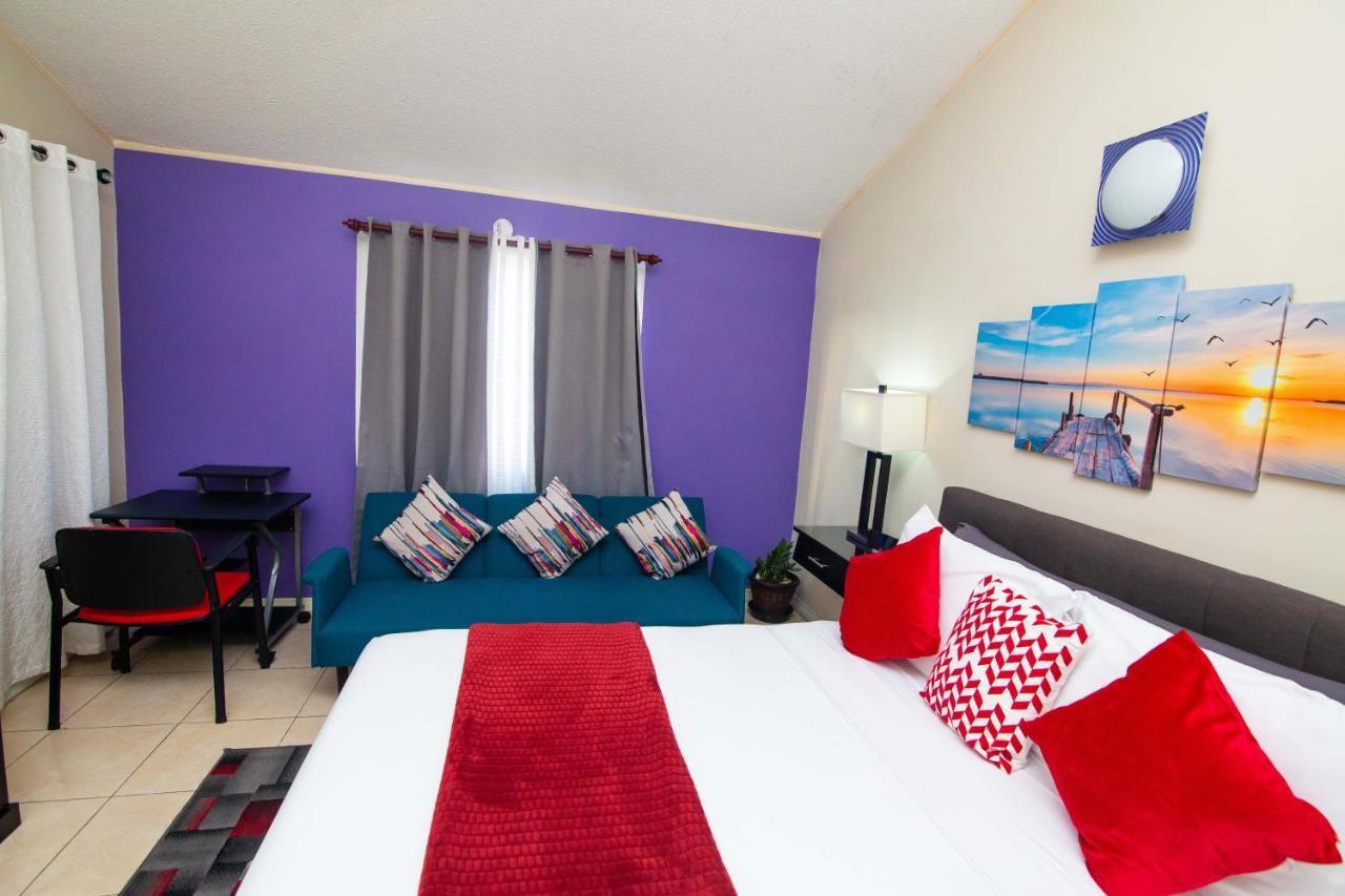 The Oasis I, Portmore Country Club Extérieur photo
