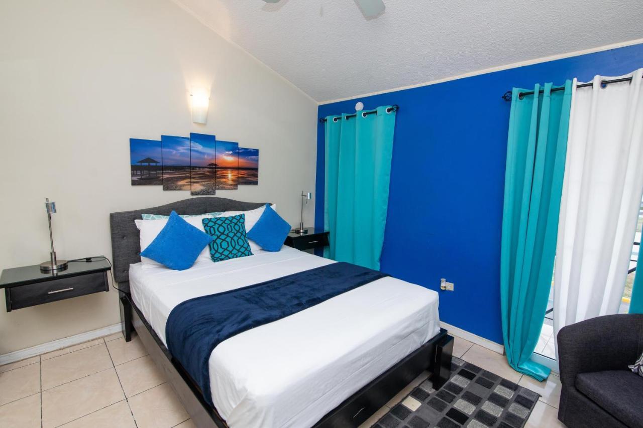 The Oasis I, Portmore Country Club Extérieur photo