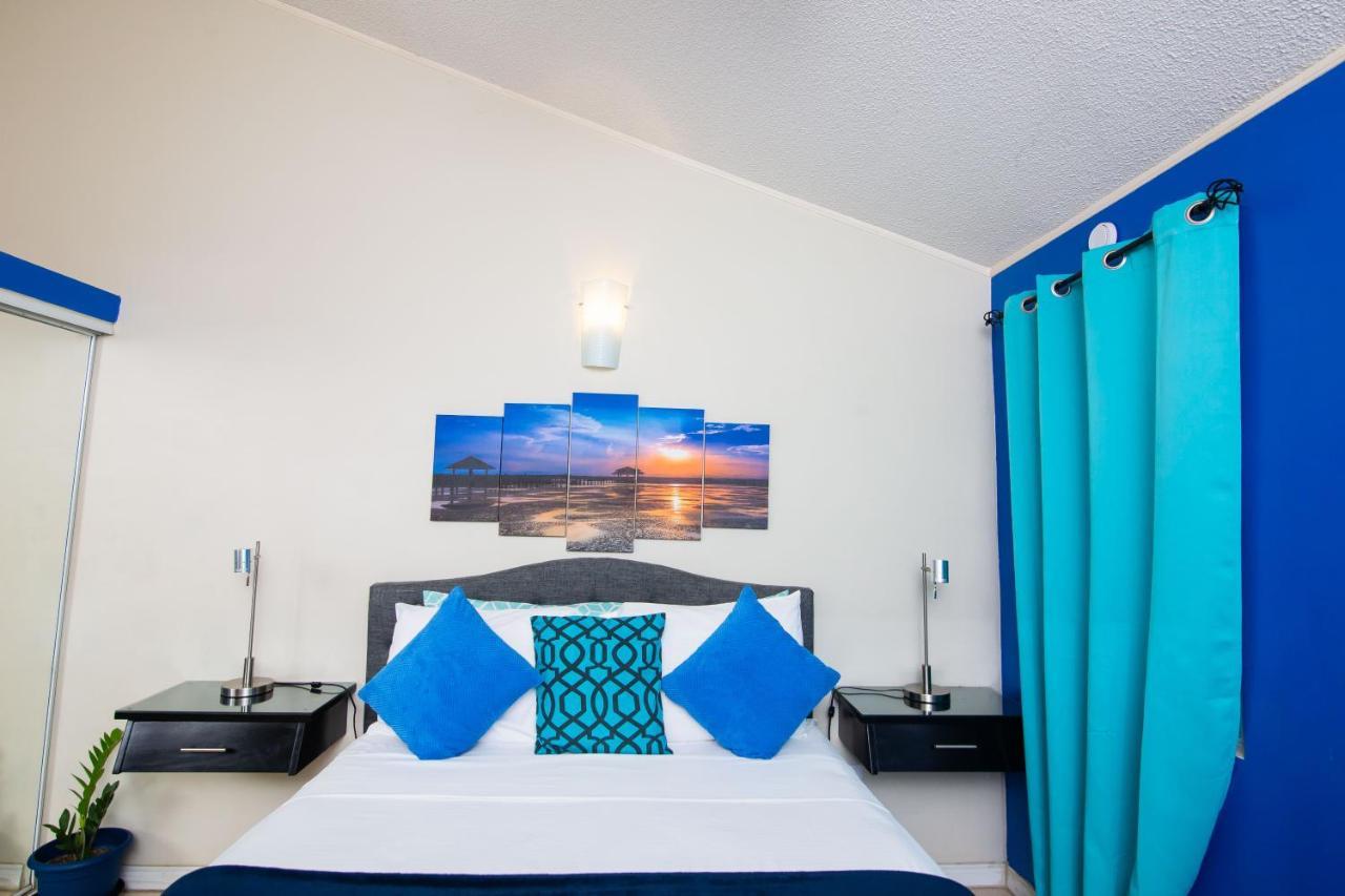 The Oasis I, Portmore Country Club Extérieur photo