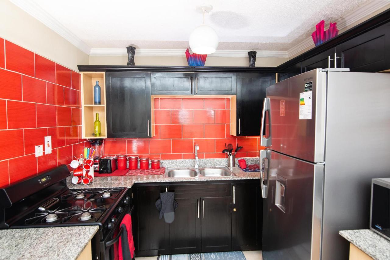 The Oasis I, Portmore Country Club Extérieur photo