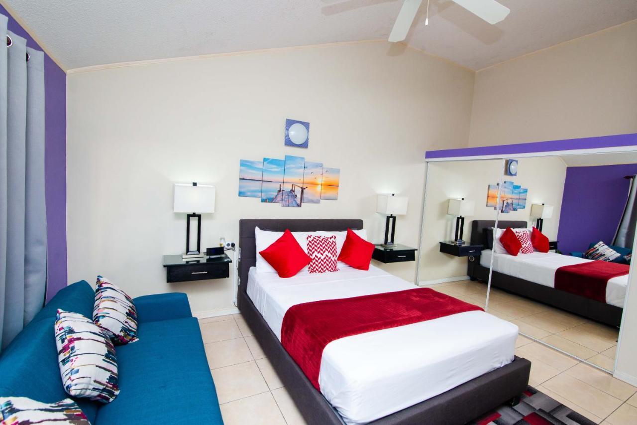 The Oasis I, Portmore Country Club Extérieur photo