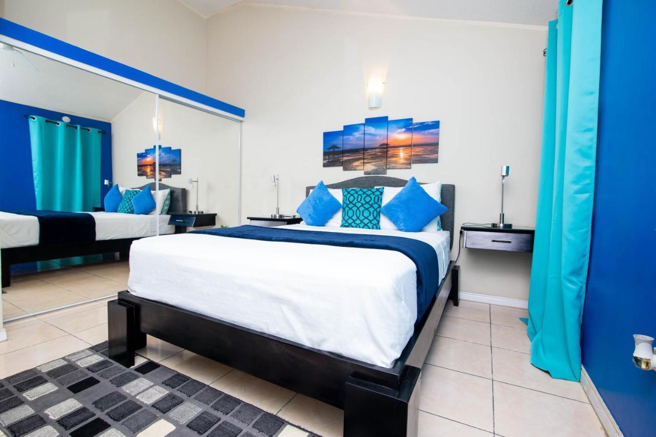 The Oasis I, Portmore Country Club Extérieur photo